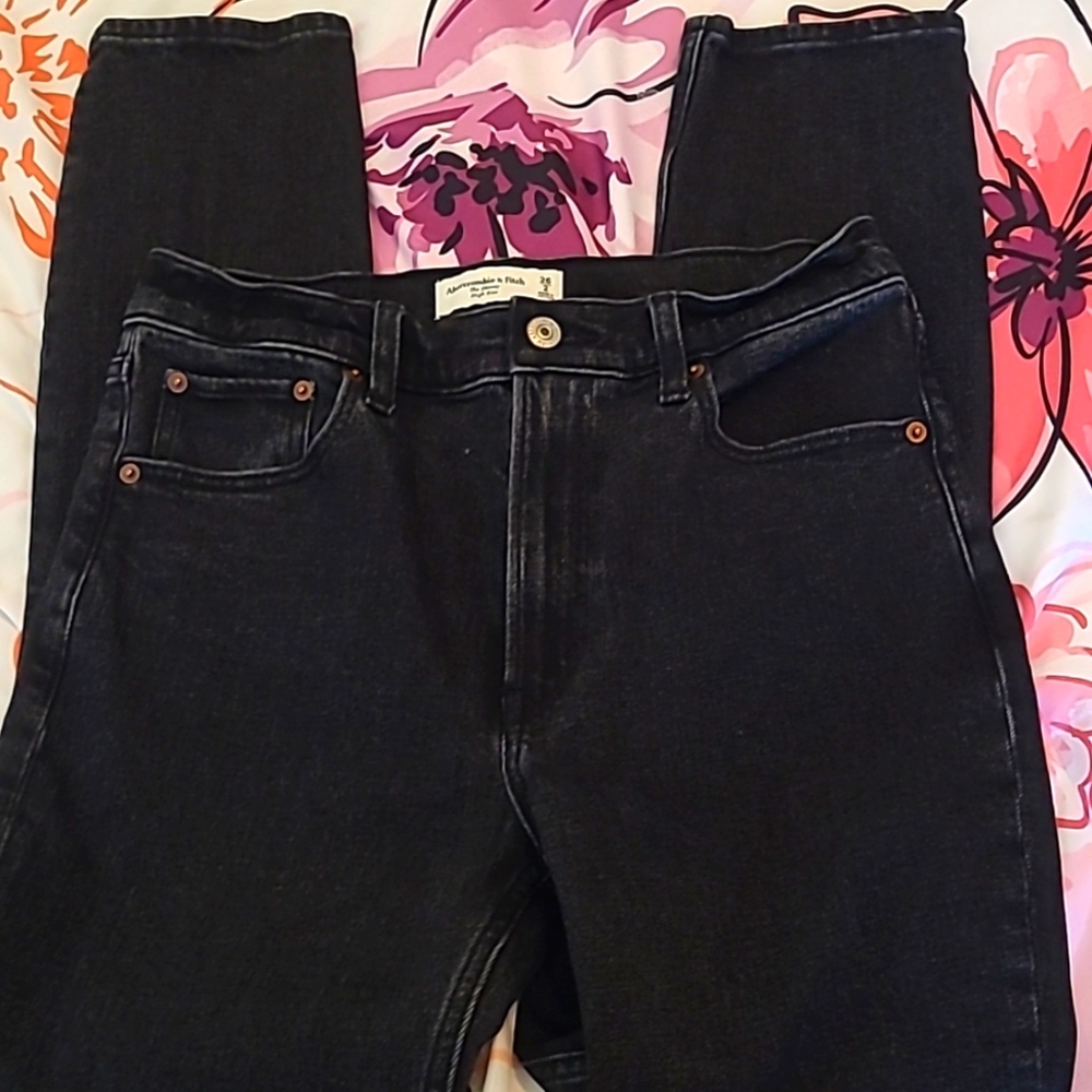 Abercrombie and Fitch Black The Skinny High Rise Jeans Size 26 / 2